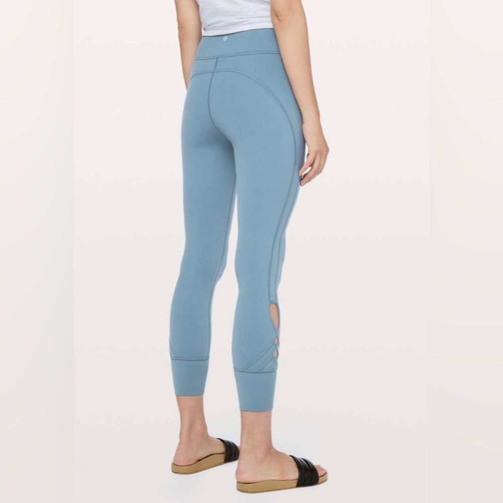 Lululemon Melodic Movement 7/8 Tight 25" Cutout Legging Size 4
